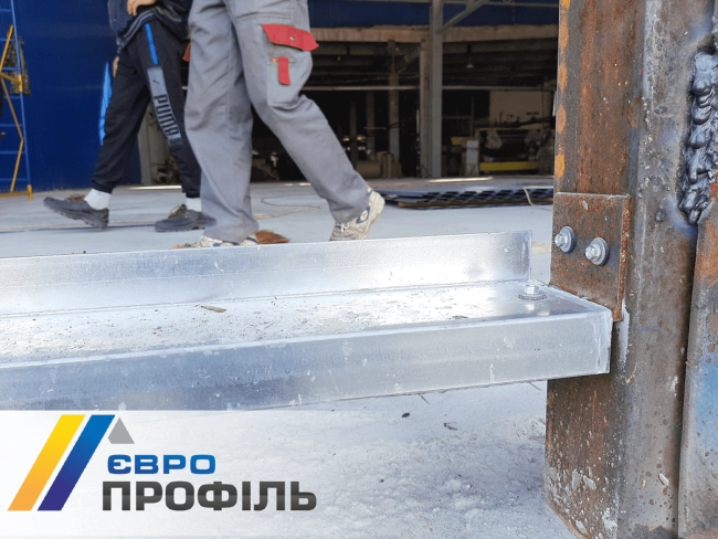 Монтаж каркасу складського приміщення утепленого типу м. Черкаси
